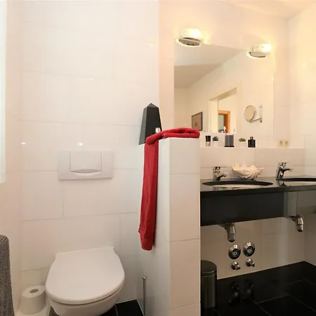 Alter Krug App 22, Coco De * 维克