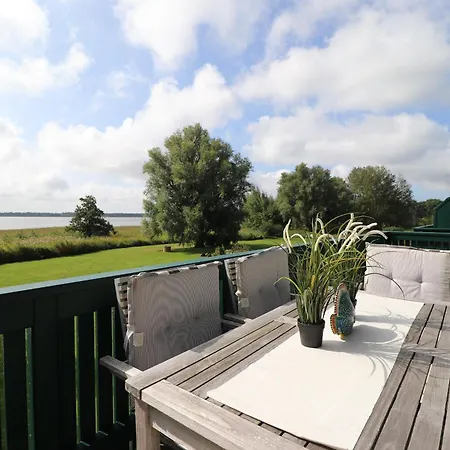 Alter Krug App 22, Coco De