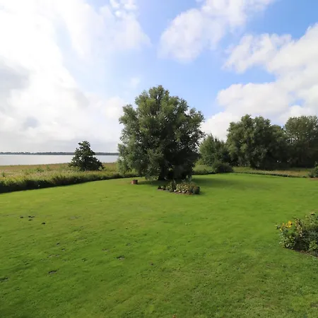 Alter Krug App 22, Coco De * 维克